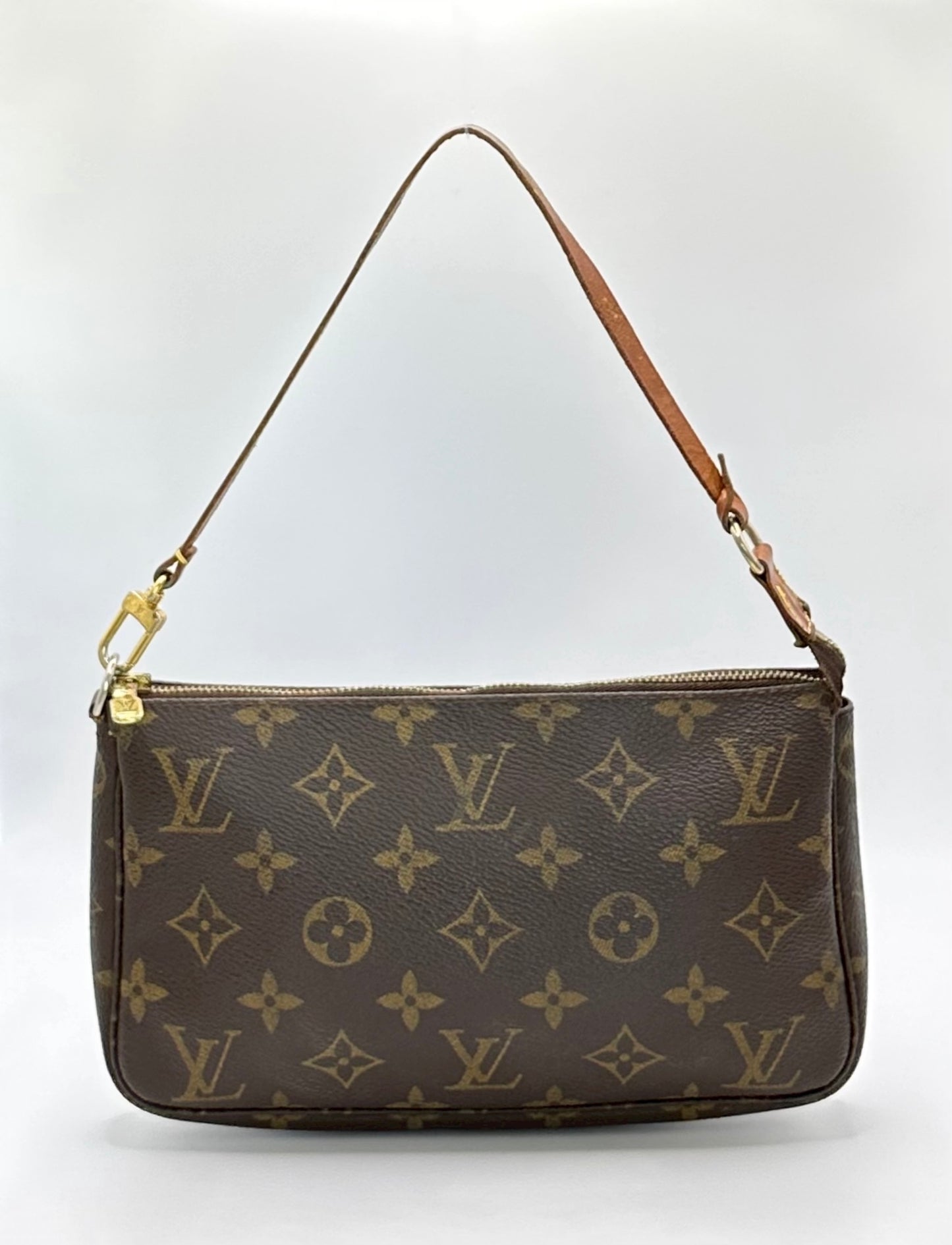 Louis Vuitton Monogram Pochette Front Photo