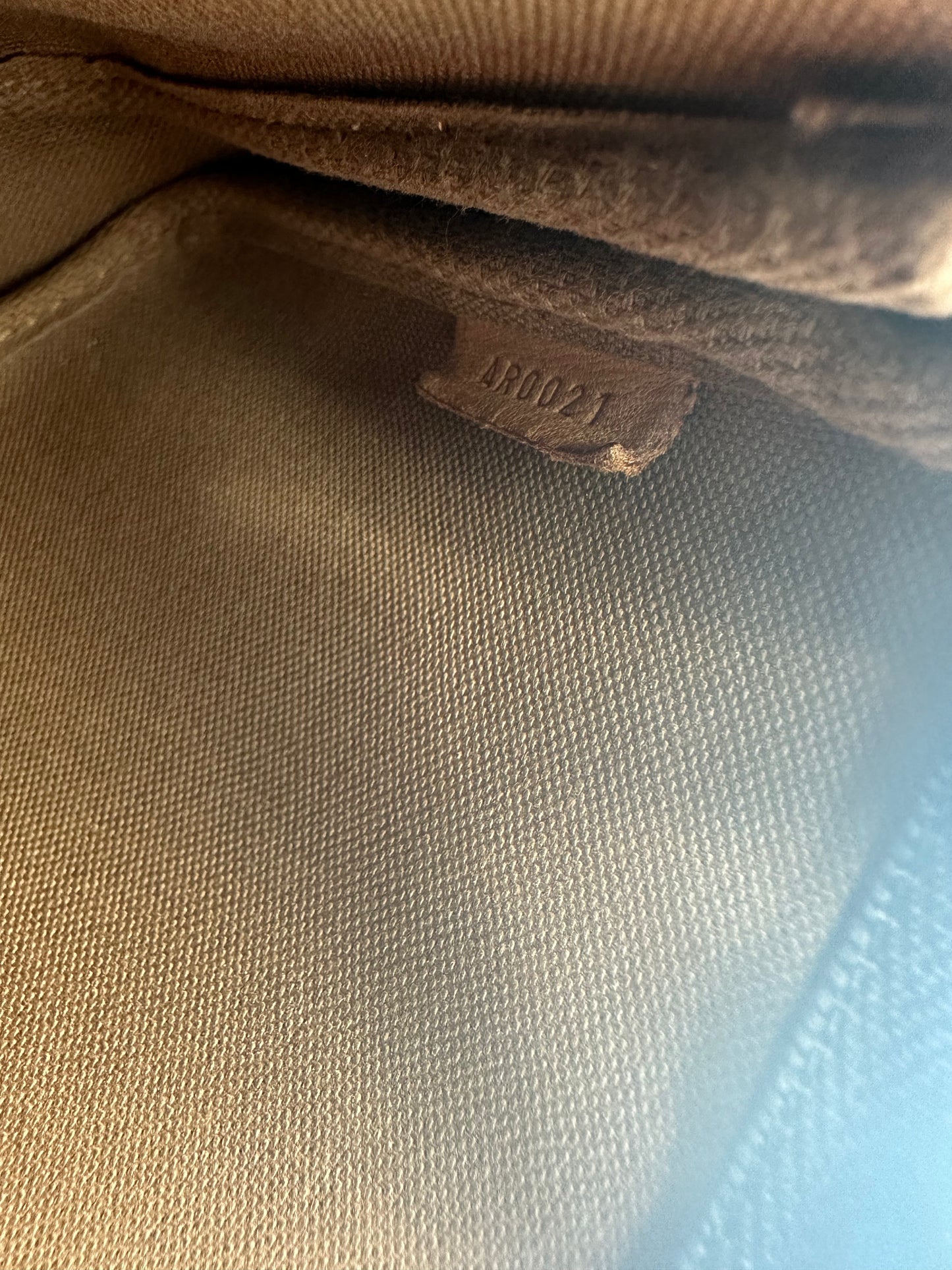 Vintage Louis Vuitton Pochette