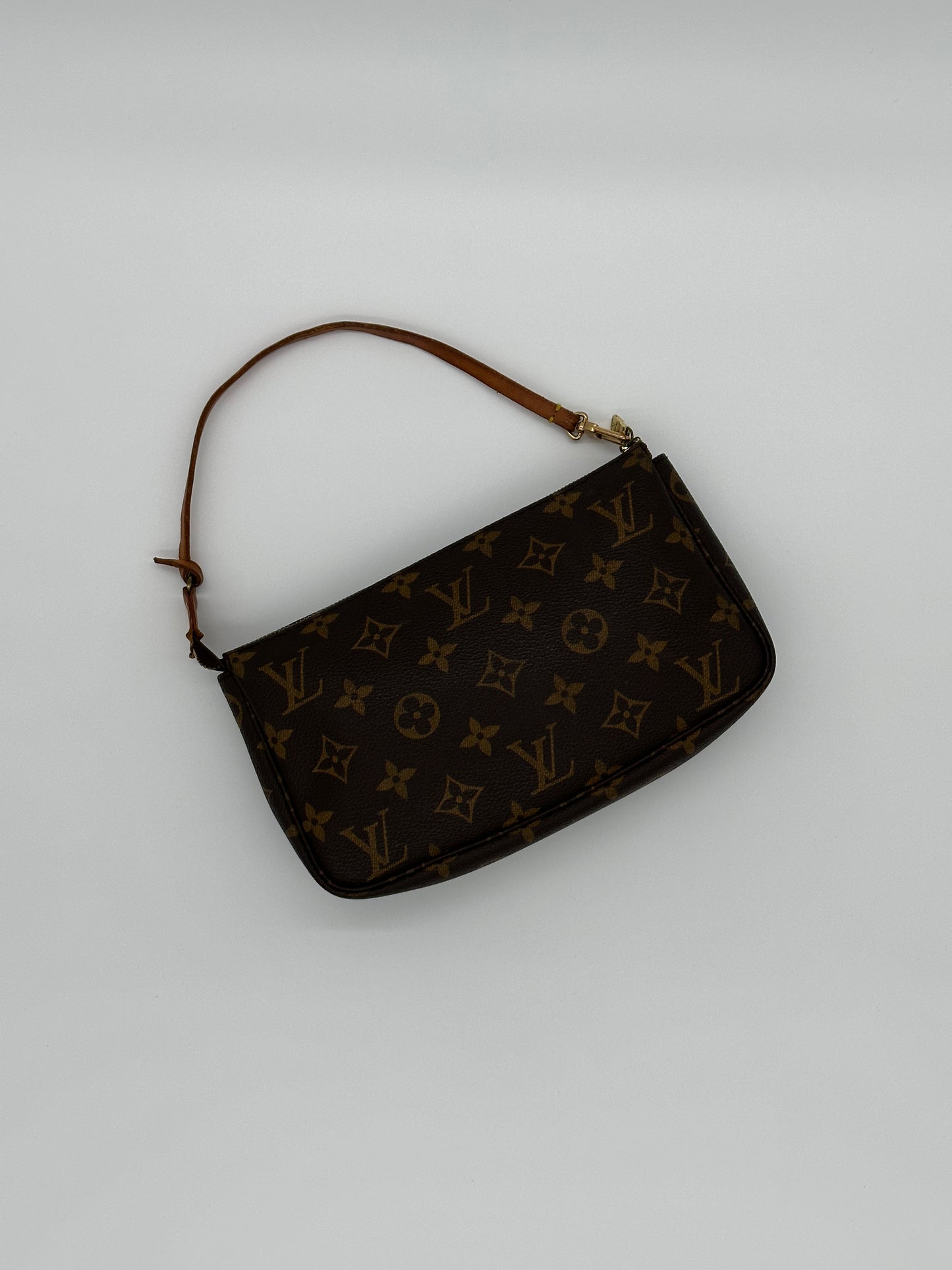 Louis Vuitton Monogram Pochette