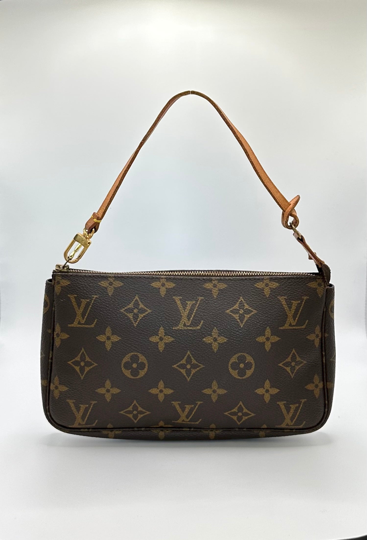 Shop Vintage Louis Vuitton Pochette  Vintage Designer Bags Dublin – by  nothing new