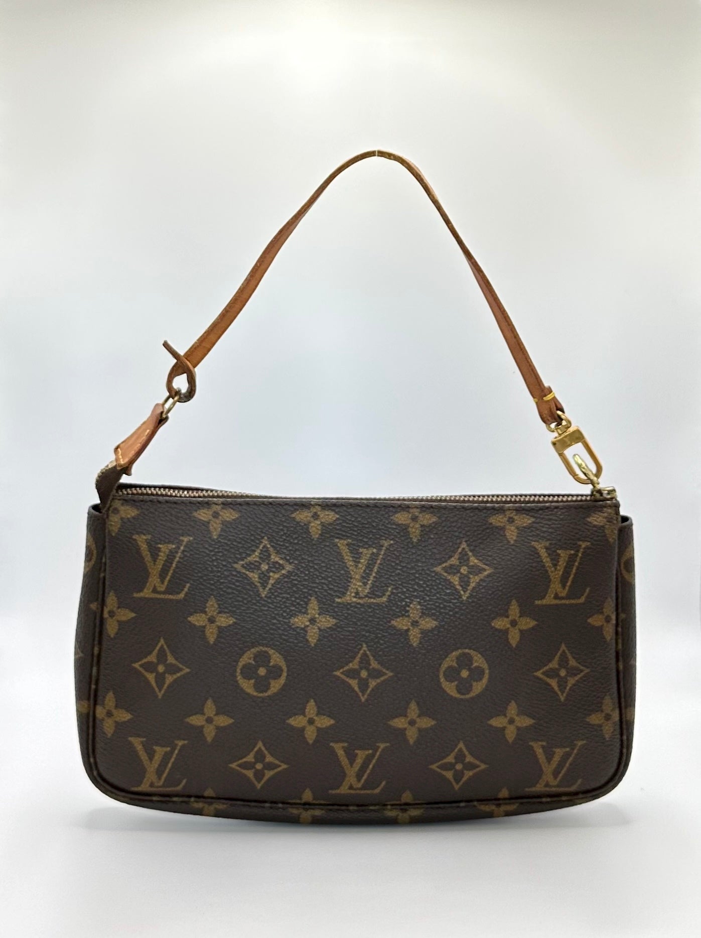 Louis Vuitton Monogram Pochette