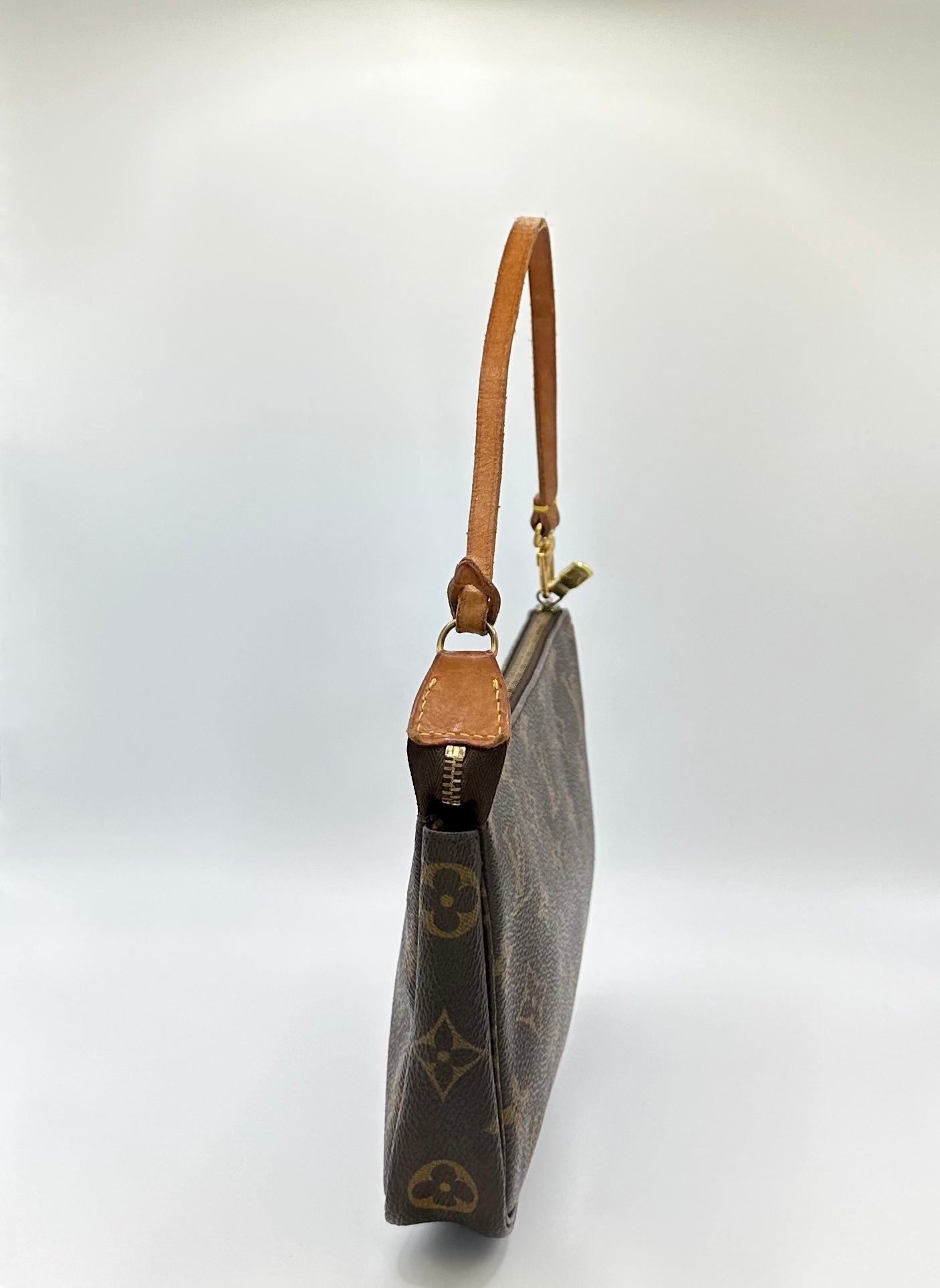 Louis Vuitton Monogram Pochette