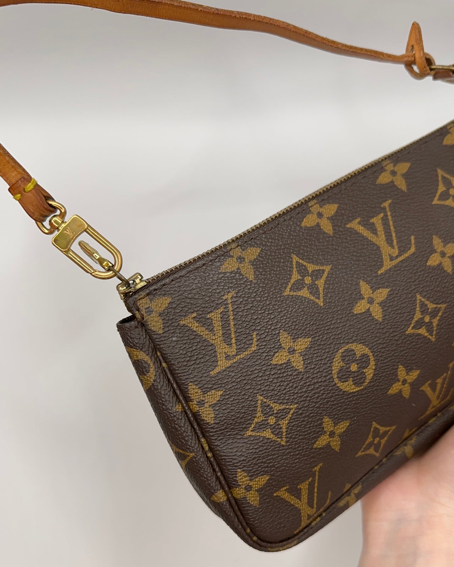 Louis Vuitton Monogram Pochette